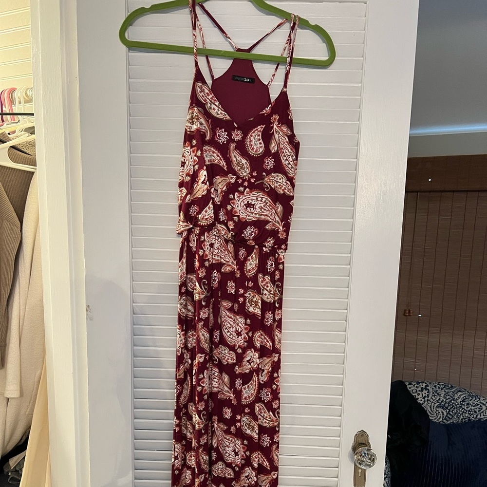 Petite Maxi Dress  Paisley print size 2P